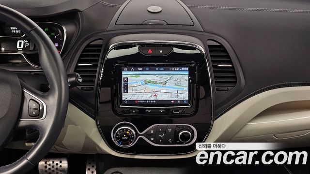 Renault Korea QM3 RE Signature 2019 — фото 14