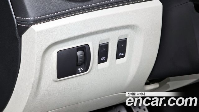 Renault Korea QM3 RE Signature 2019 — фото 16