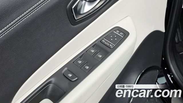 Renault Korea QM3 RE Signature 2019 — фото 18