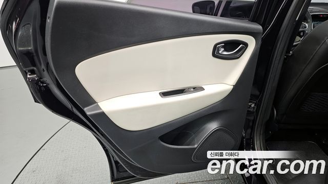 Renault Korea QM3 RE Signature 2019 — фото 25