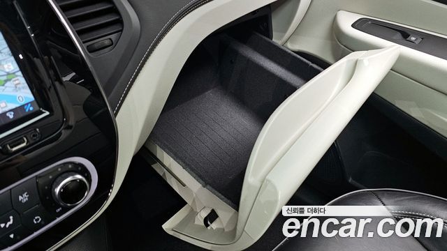 Renault Korea QM3 RE Signature 2019 — фото 30