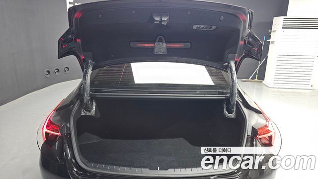 Kia K8 2.5 Gasoline 2WD Noblesse 2022 — фото 20