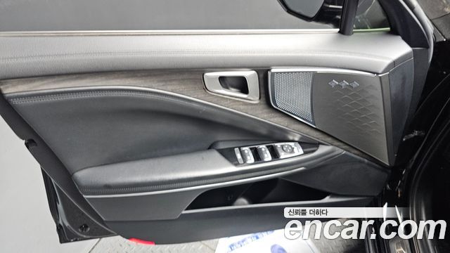 Kia K8 2.5 Gasoline 2WD Noblesse 2022 — фото 24