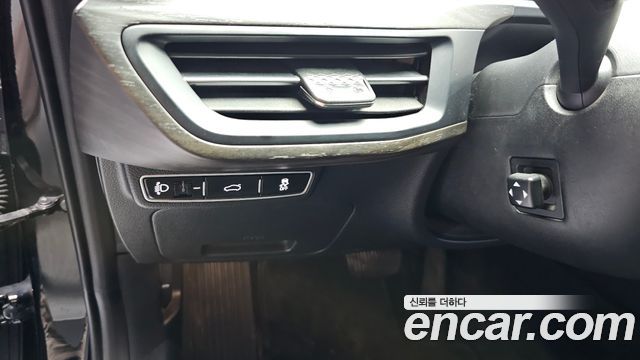 Kia K8 2.5 Gasoline 2WD Noblesse 2022 — фото 29