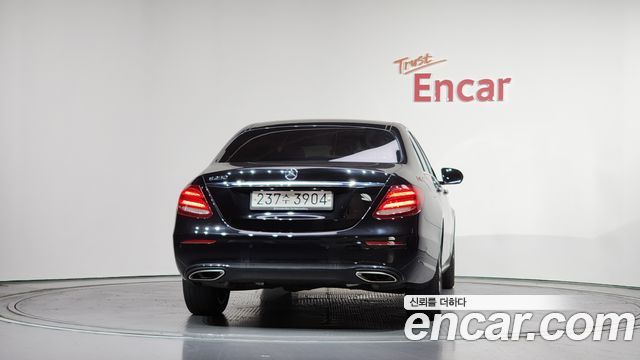 Mercedes-Benz E-Class (W213) E250 Avantgarde 2020 — фото 4