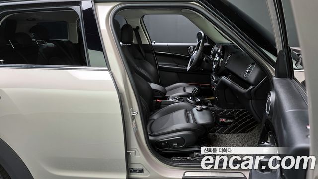 MINI Cooper Countryman Classic Plus 2nd 2022 — фото 26