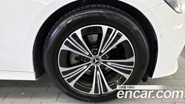 Mercedes-Benz E-Class (W214) E200 Avantgarde 2025 — фото 21