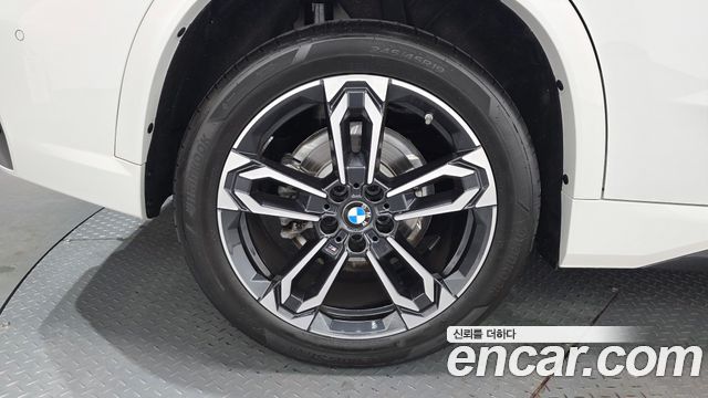 BMW X1 (U11) sDrive 18d M Sport 2024 — фото 27