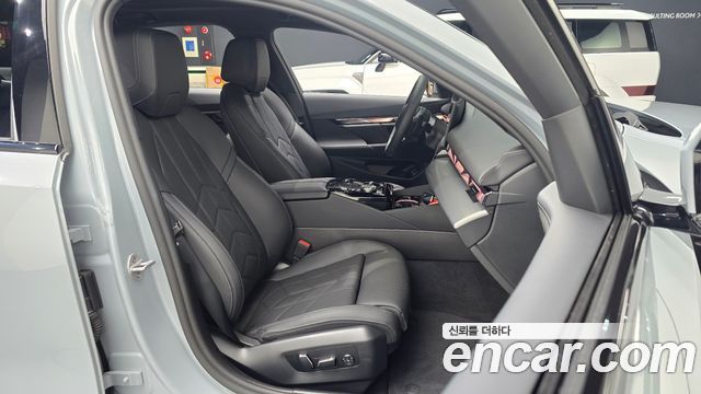 BMW 5 Series (G60) 520i M Sport 2025 — фото 10