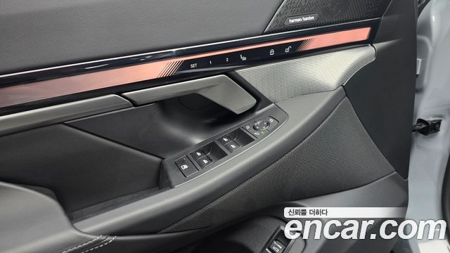 BMW 5 Series (G60) 520i M Sport 2025 — фото 30