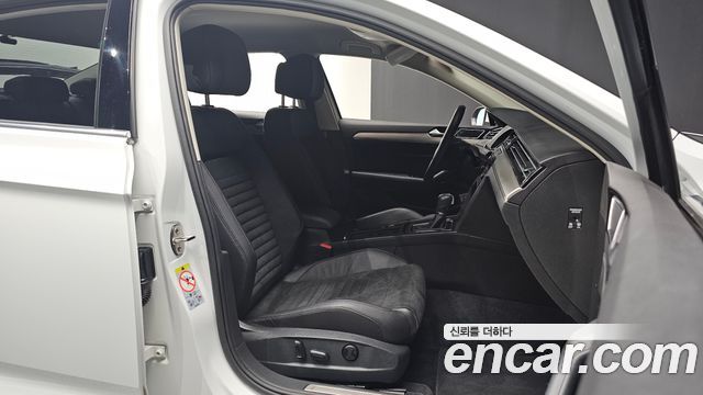 Volkswagen Passat GT (B8) 2.0 TDI 2018 — фото 10