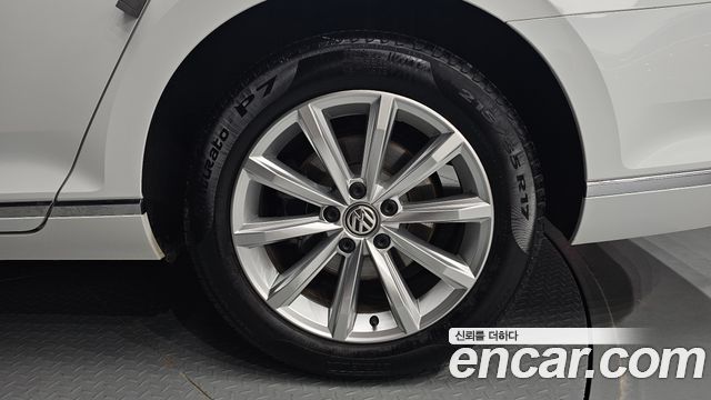 Volkswagen Passat GT (B8) 2.0 TDI 2018 — фото 21