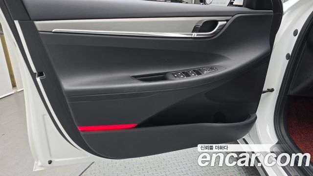Hyundai Grandeur (IG) 3.0 LPi Rent Car Modern 2022 — фото 24