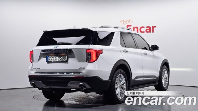 Ford Explorer (VI) 2.3 LimIted 4WD 2021 — фото 2
