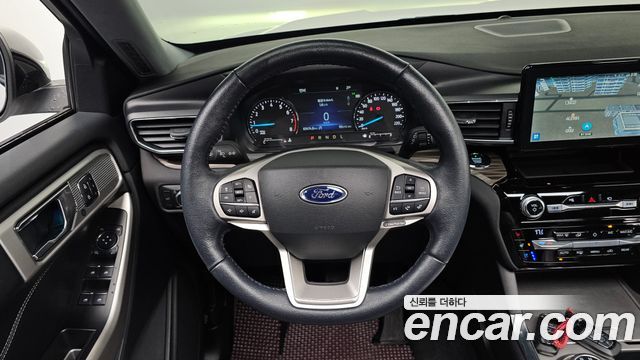 Ford Explorer (VI) 2.3 LimIted 4WD 2021 — фото 13