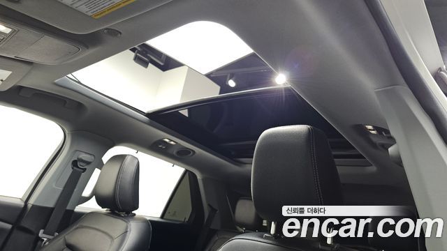 Ford Explorer (VI) 2.3 LimIted 4WD 2021 — фото 15