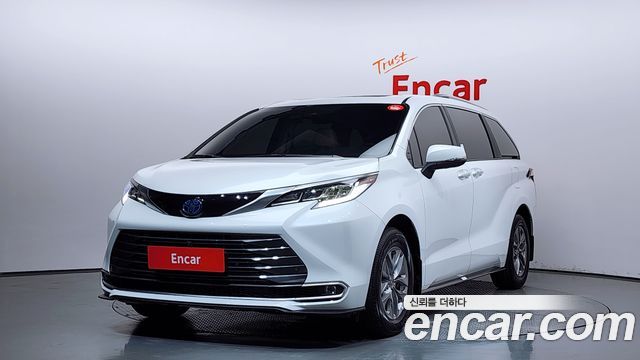 Toyota Sienna (IV) 2.5 Hybrid AWD 2024 — фото 1