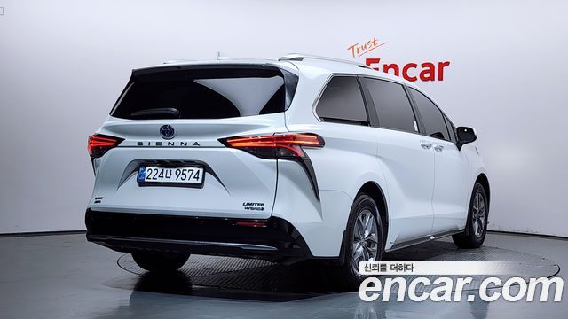 Toyota Sienna (IV) 2.5 Hybrid AWD 2024 — фото 2