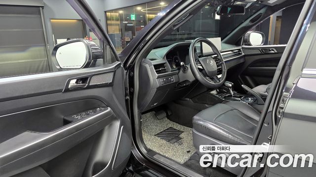 KG Mobility (SsangYong) Rexton Sports Khan Diesel 2.2 2WD Culman Noblesse 2024 — фото 10