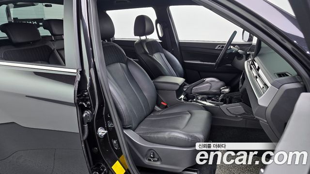 KG Mobility (SsangYong) Rexton Sports Khan Diesel 2.2 2WD Culman Noblesse 2024 — фото 16