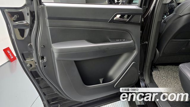 KG Mobility (SsangYong) Rexton Sports Khan Diesel 2.2 2WD Culman Noblesse 2024 — фото 31