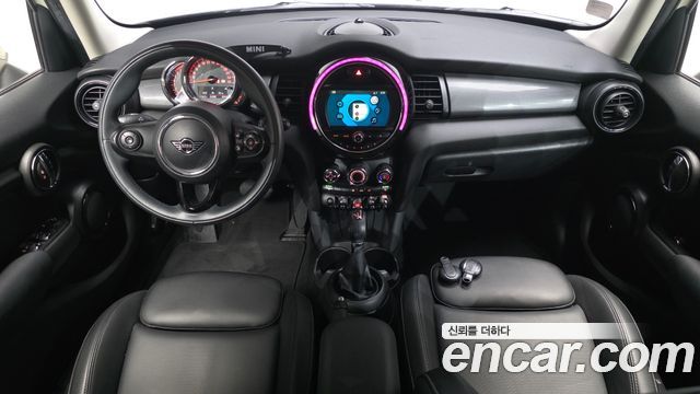 MINI Cooper 5Door Standard 3rd 2019 — фото 7