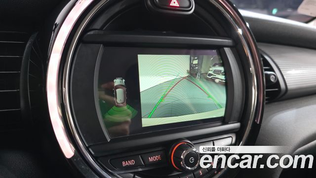 MINI Cooper 5Door Standard 3rd 2019 — фото 14