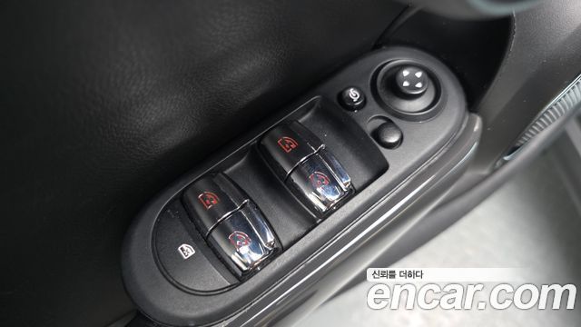 MINI Cooper 5Door Standard 3rd 2019 — фото 18