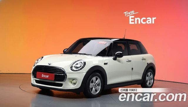 MINI Cooper 5Door Standard 3rd