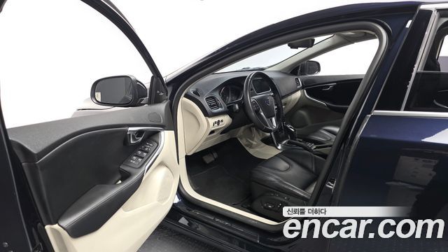 Volvo V40 D3 2nd 2016 — фото 10