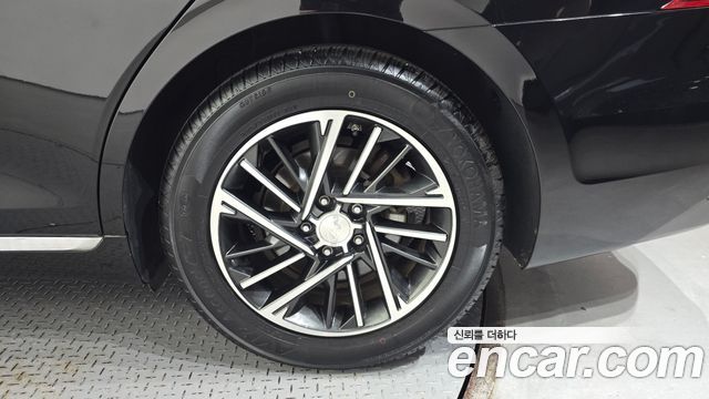 Hyundai Grandeur (IG) 2.5 Premium 2021 — фото 27