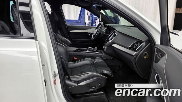 Volvo XC90 (II) T8 R-Design Hybrid 2021 — фото 11