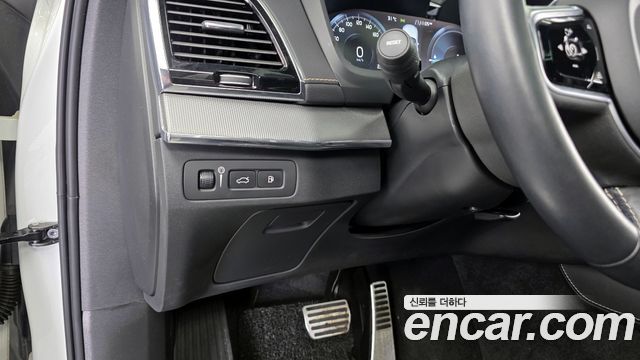 Volvo XC90 (II) T8 R-Design Hybrid 2021 — фото 16
