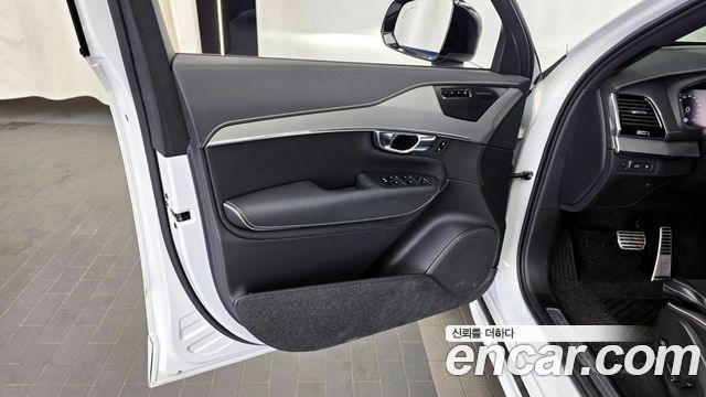 Volvo XC90 (II) T8 R-Design Hybrid 2021 — фото 24