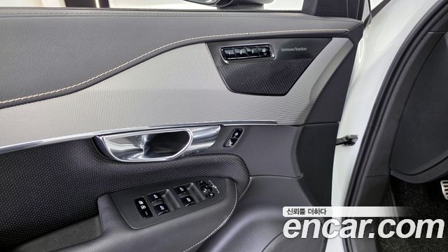 Volvo XC90 (II) T8 R-Design Hybrid 2021 — фото 29