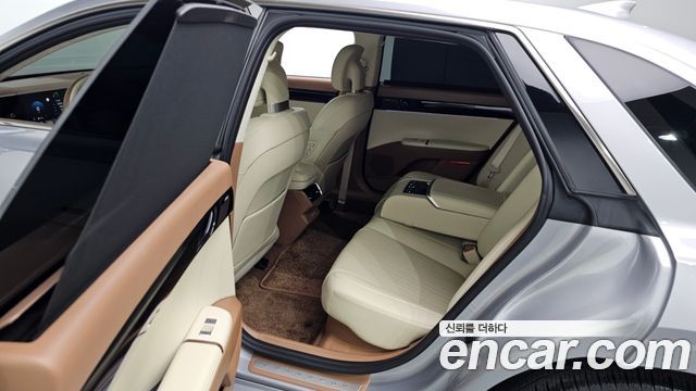 Hyundai Grandeur Hybrid (GN7) Calligraphy 2023 — фото 19
