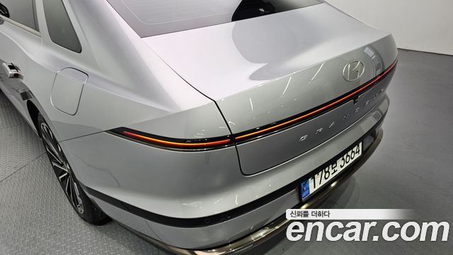 Hyundai Grandeur Hybrid (GN7) Calligraphy 2023 — фото 23