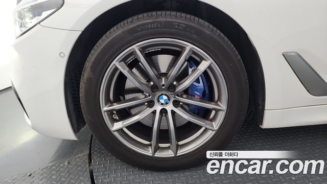 BMW 5 Series (G30) 530i M Sport Package Plus 2018 — фото 5