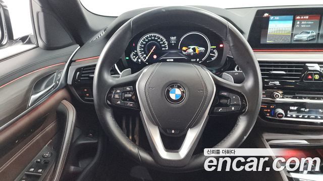 BMW 5 Series (G30) 530i M Sport Package Plus 2018 — фото 13
