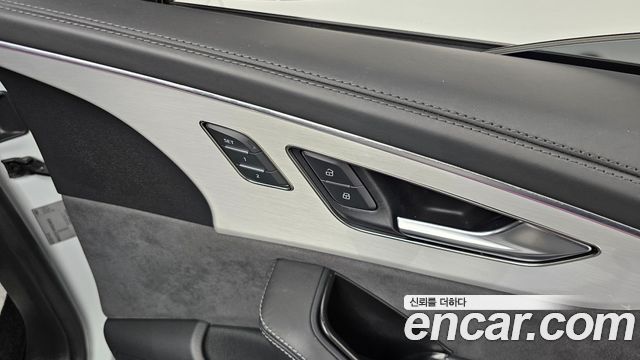 Audi Q8 (4M) 50 TDI Quattro Premium 2023 — фото 17