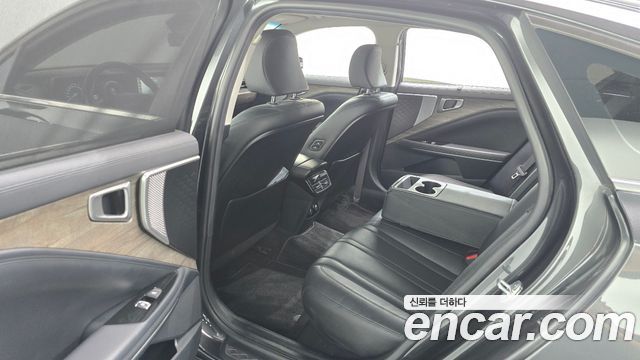 Kia K8 2.5 Gasoline 2WD Noblesse 2022 — фото 12