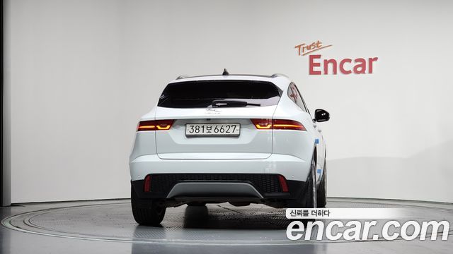 Jaguar E-PACE D180 SE 2020 — фото 4