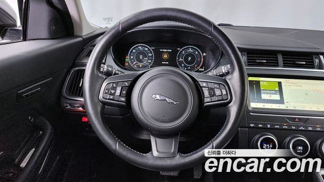 Jaguar E-PACE D180 SE 2020 — фото 13