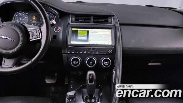 Jaguar E-PACE D180 SE 2020 — фото 14