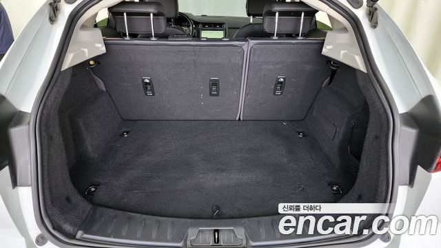 Jaguar E-PACE D180 SE 2020 — фото 20