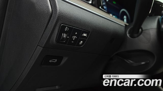 Kia K5 (III) 2.0 Noblesse 2022 — фото 18