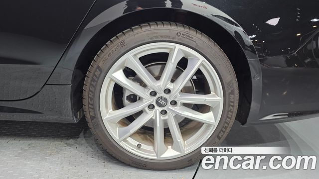 Audi A7 (4K) 45 TDI Quattro Premium 2023 — фото 21