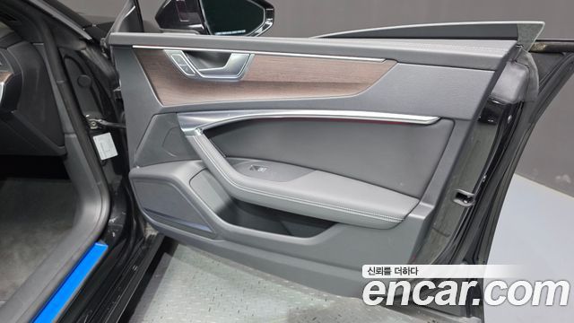 Audi A7 (4K) 45 TDI Quattro Premium 2023 — фото 24