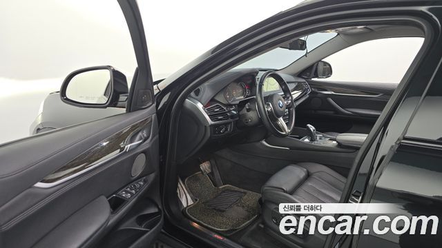 BMW X6 (F16) xDrive 40d 2016 — фото 10