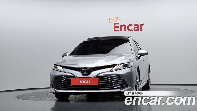 Toyota Camry (XV70) 2.5 2019 — фото 3